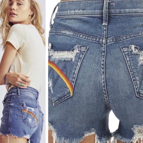 MOTHER Pants - MOTHER High Waisted Rise Cut Off Shorts 25 Hula 🌈